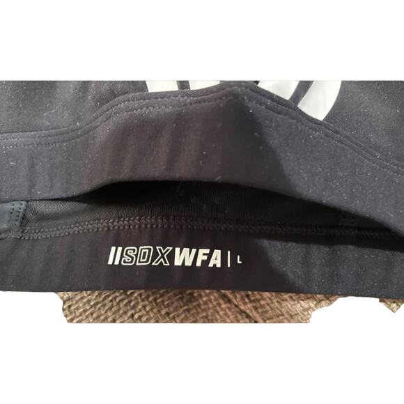 WhiteFox Sports Bra & Legging Set, Large - Picture 3 of 6